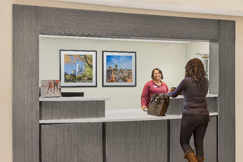 هتل Candlewood Suites Charlotte Arrowood, An Ihg