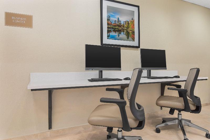 هتل Candlewood Suites Charlotte Arrowood, An Ihg