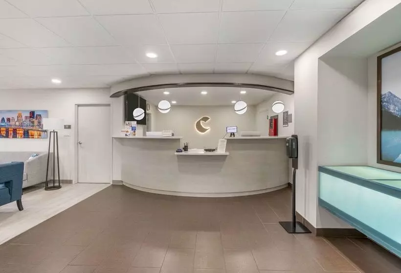 ホテル Comfort Inn & Suites Louisville Airport Fair & Expo