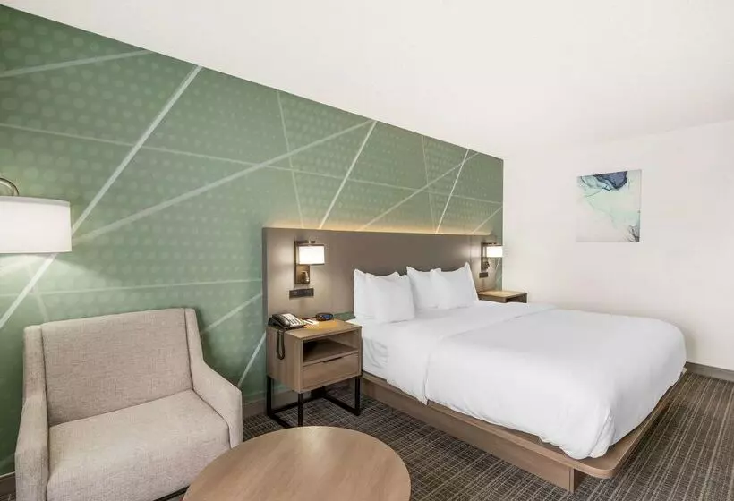 ホテル Comfort Inn & Suites Louisville Airport Fair & Expo