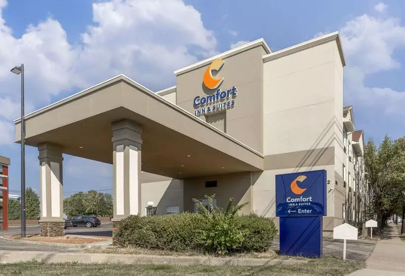 ホテル Comfort Inn & Suites Louisville Airport Fair & Expo