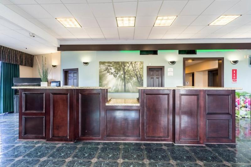 Отель Econo Lodge Kingsville