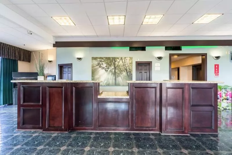 هتل Econo Lodge Kingsville