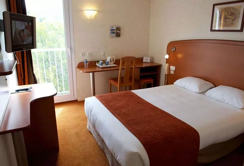 Отель Kyriad Marseille Est   Aubagne Gémenos