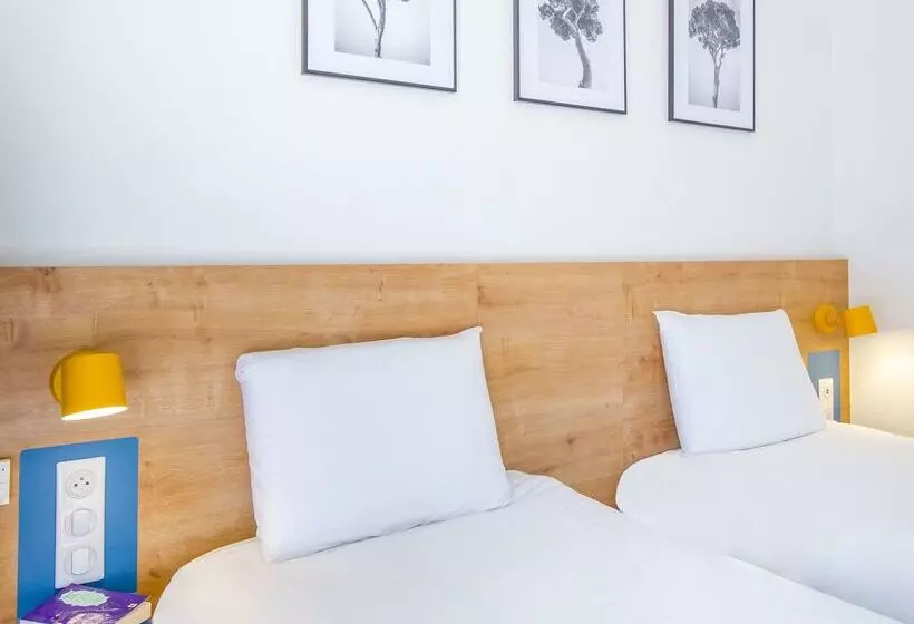 Отель Kyriad Marseille Est   Aubagne Gémenos