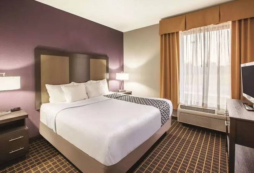 هتل La Quinta By Wyndham Mechanicsburg   Harrisburg