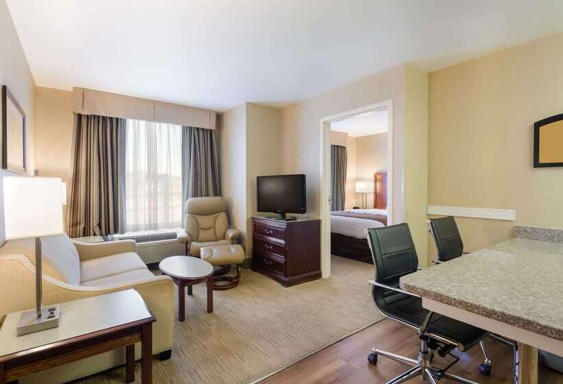 Szálloda Mainstay Suites Airport