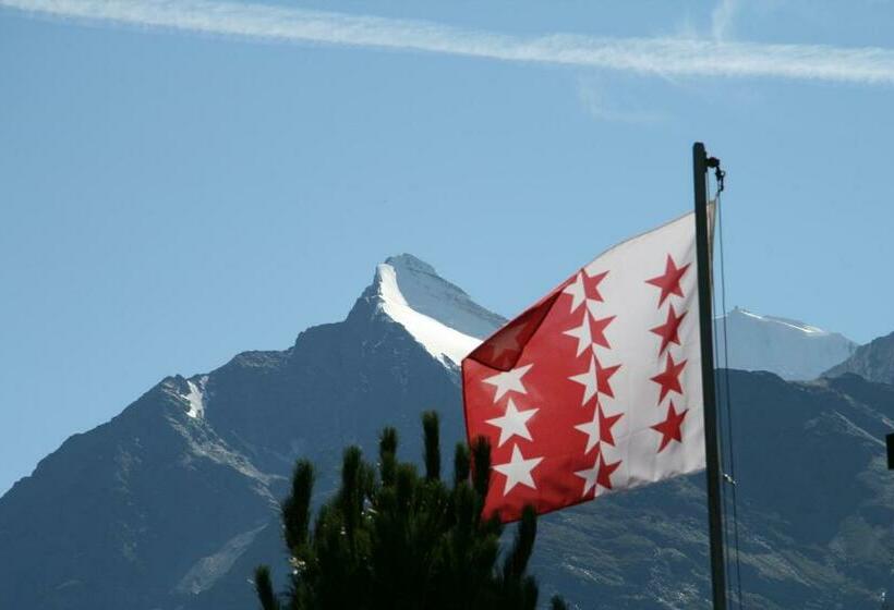 هتل Apart Montana