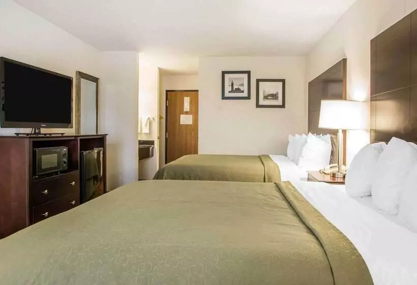 호텔 Quality Inn
