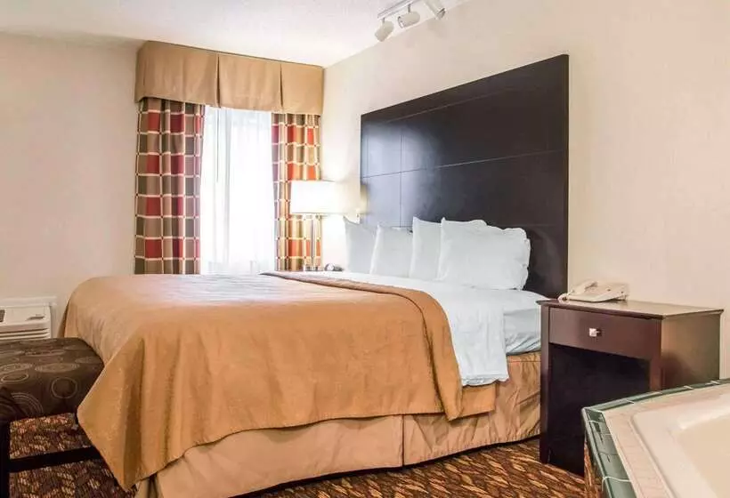 호텔 Quality Inn