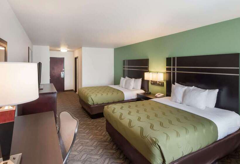 هتل Quality Inn & Suites Airport West