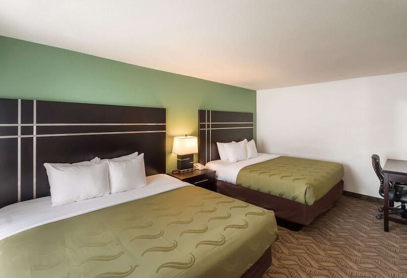 هتل Quality Inn & Suites Airport West