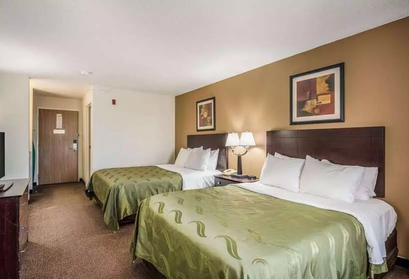 ホテル Quality Inn & Suites Eldridge Davenport North