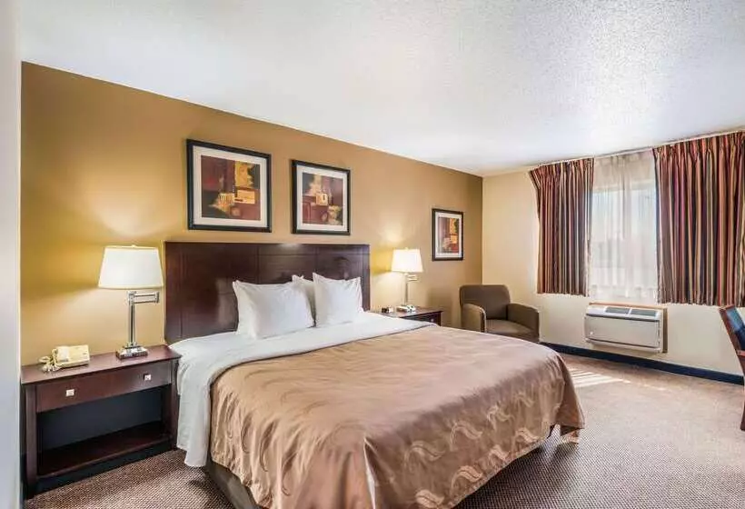 ホテル Quality Inn & Suites Eldridge Davenport North