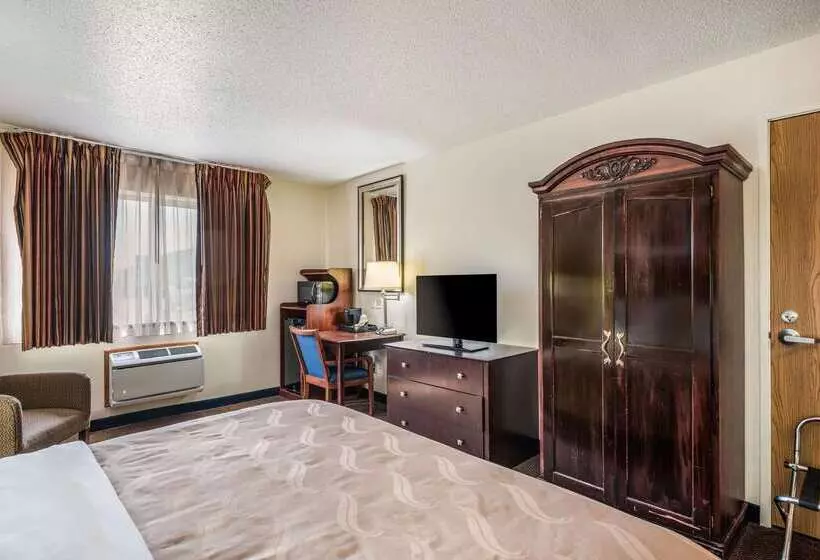 ホテル Quality Inn & Suites Eldridge Davenport North