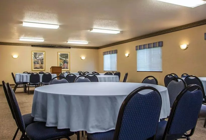 ホテル Quality Inn & Suites Eldridge Davenport North