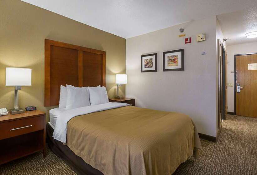 בית מלון כפרי Quality Inn Waverly