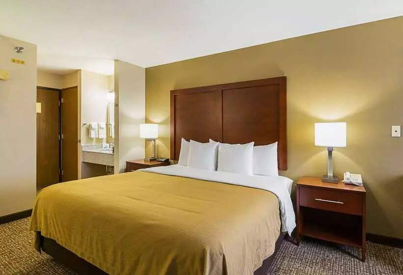 فندق Quality Inn Waverly