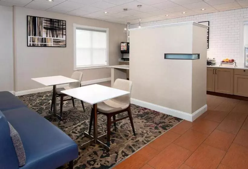 Отель Residence Inn By Marriott Boston Brockton/easton