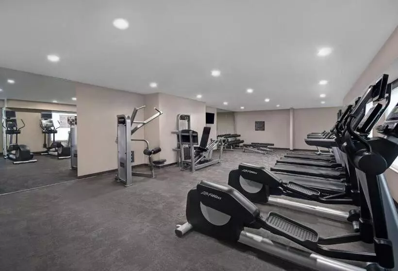 Отель Residence Inn Louisville Airport