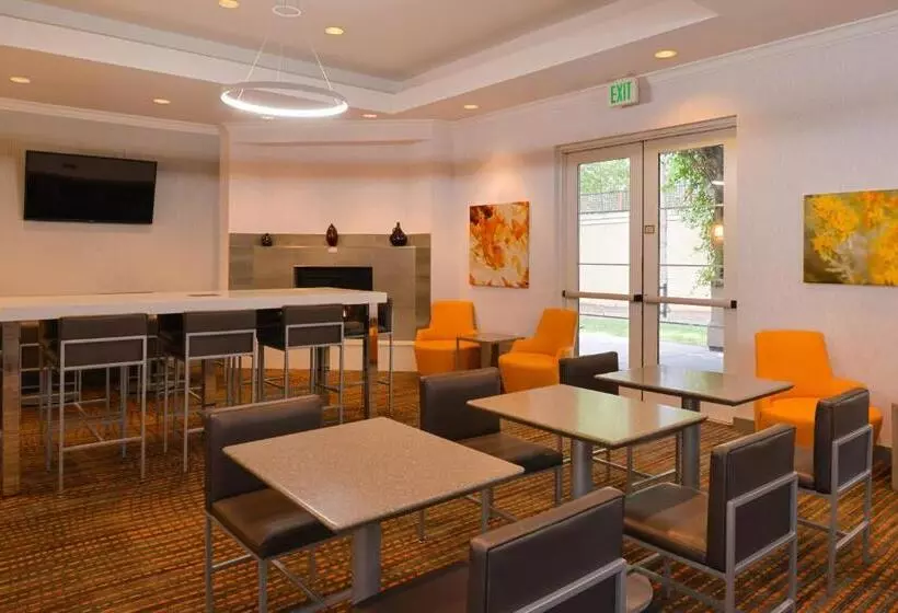 Отель Residence Inn Palo Alto Los Altos