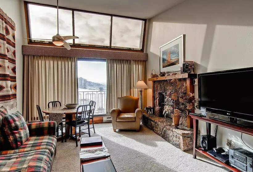 酒店 Torian Plum Plaza 207