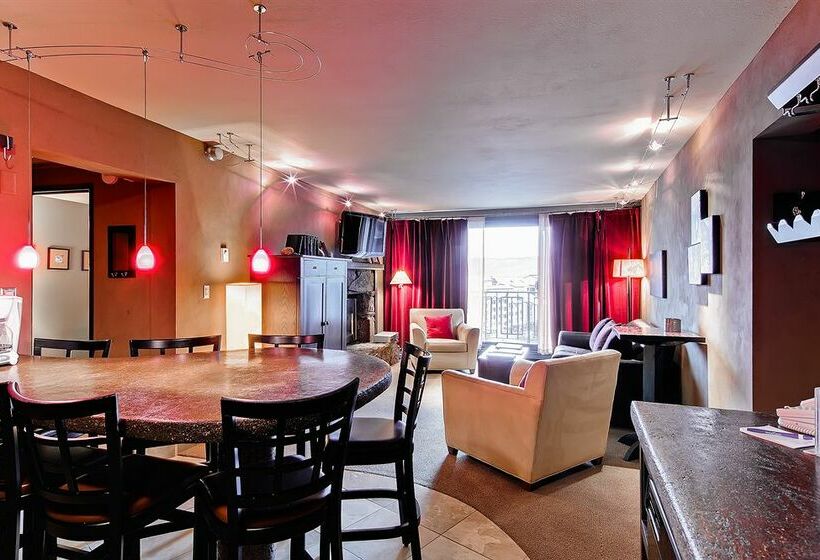 هتل Torian Plum Plaza 207