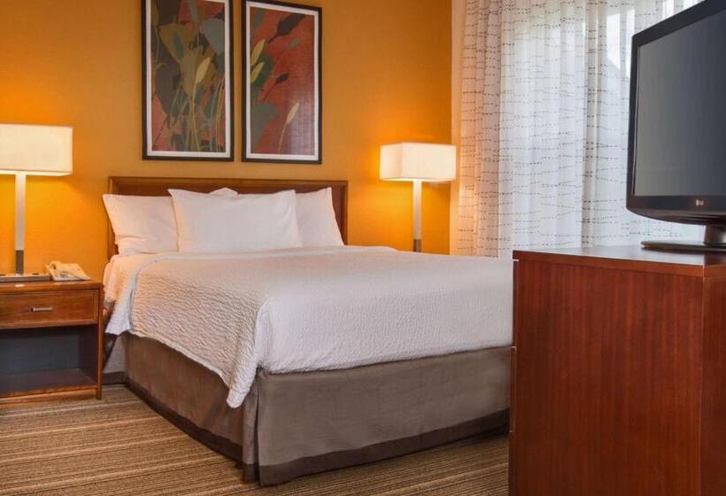 هتل Sonesta Es Suites Charleston