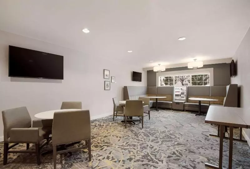 Hotel Sonesta Es Suites Reno