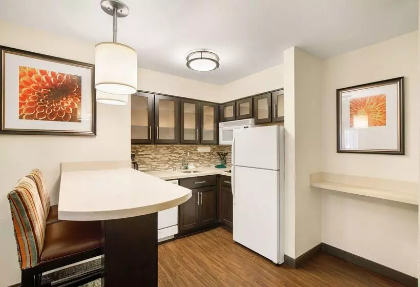 هتل Sonesta Es Suites San Diego Rancho Bernardo