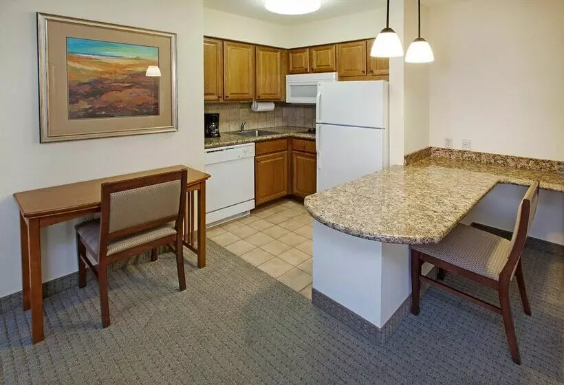 فندق Staybridge Suites Lincoln I 80, An Ihg