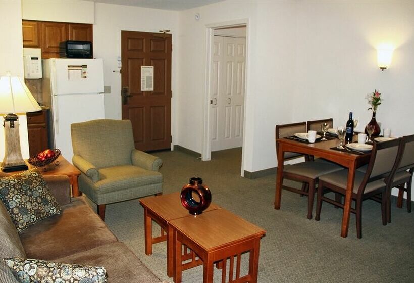 هتل Staybridge Suites Lincoln I 80, An Ihg