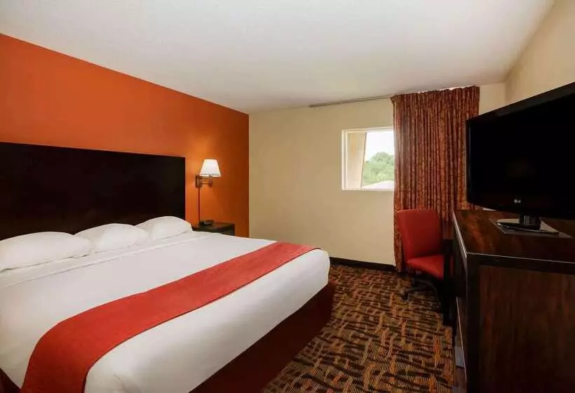 호텔 Super 8 By Wyndham Lawrence Ku