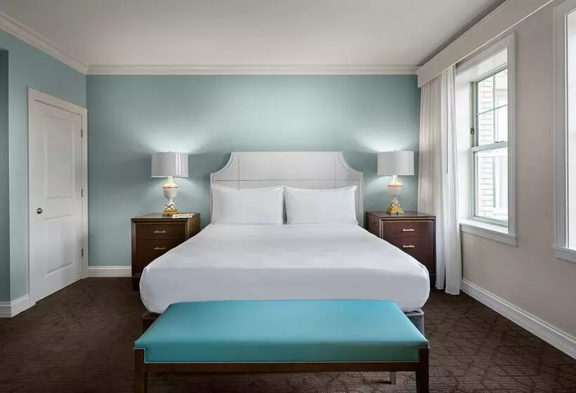 هتل The Royal Sonesta Chase Park Plaza St. Louis