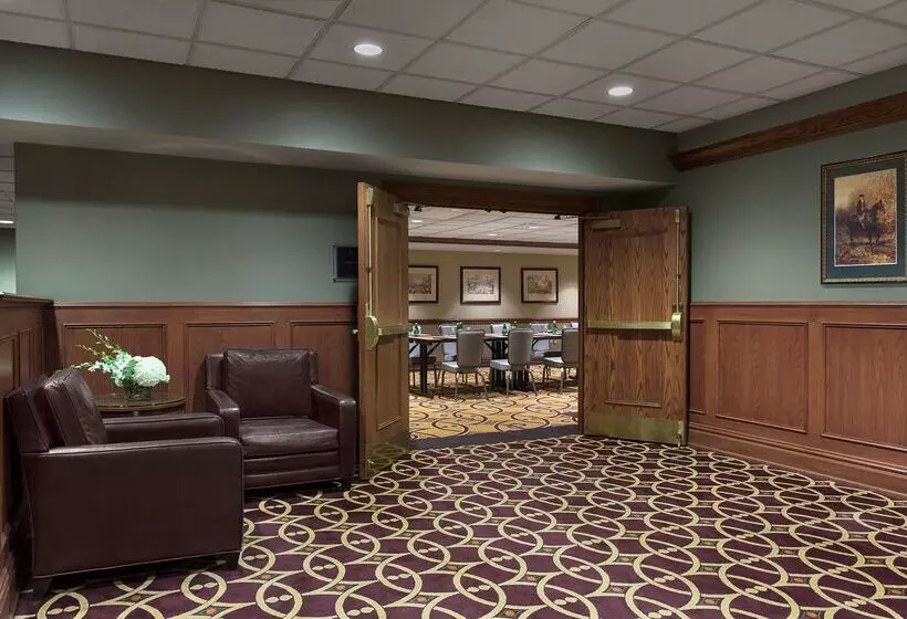 هتل The Royal Sonesta Chase Park Plaza St. Louis