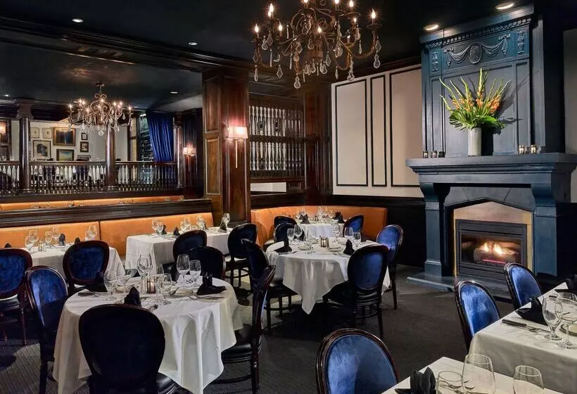 هتل The Royal Sonesta Chase Park Plaza St. Louis