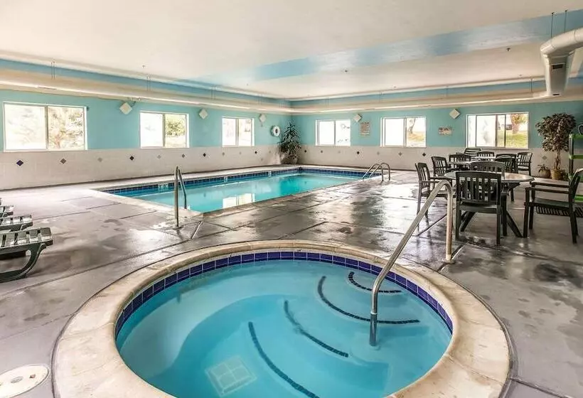 Отель Wingate By Wyndham New Castle Glenwood Springs