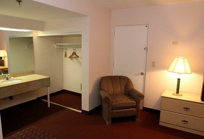 Magnuson Hotel Clearwater Beach