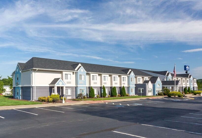 Microtel Inn & Suites By Wyndham Burlington