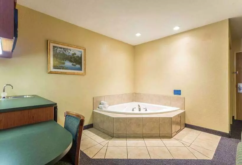 Microtel Inn And Suites Ocala