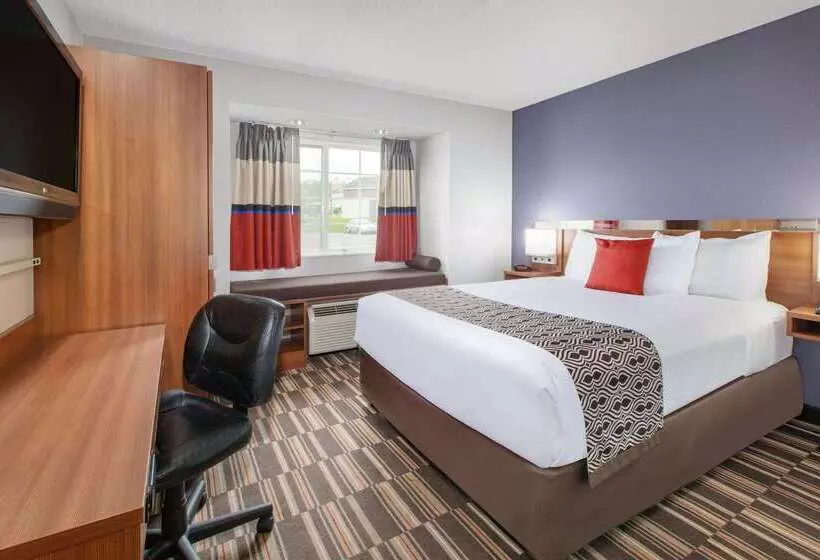 Microtel Inn & Suites By Wyndham Pittsburgh Airport