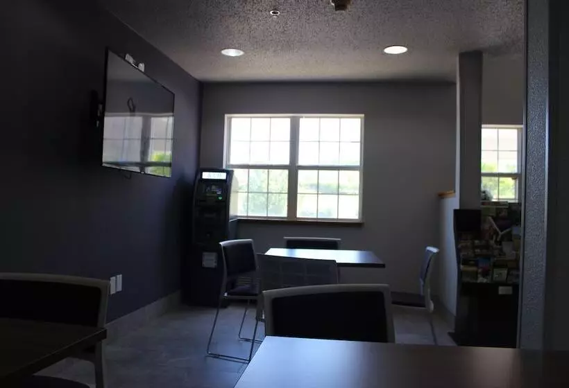 Microtel Inn & Suites By Wyndham Pittsburgh Airport