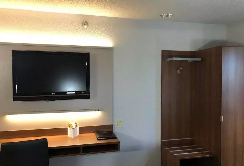 Microtel Inn & Suites By Wyndham Pittsburgh Airport