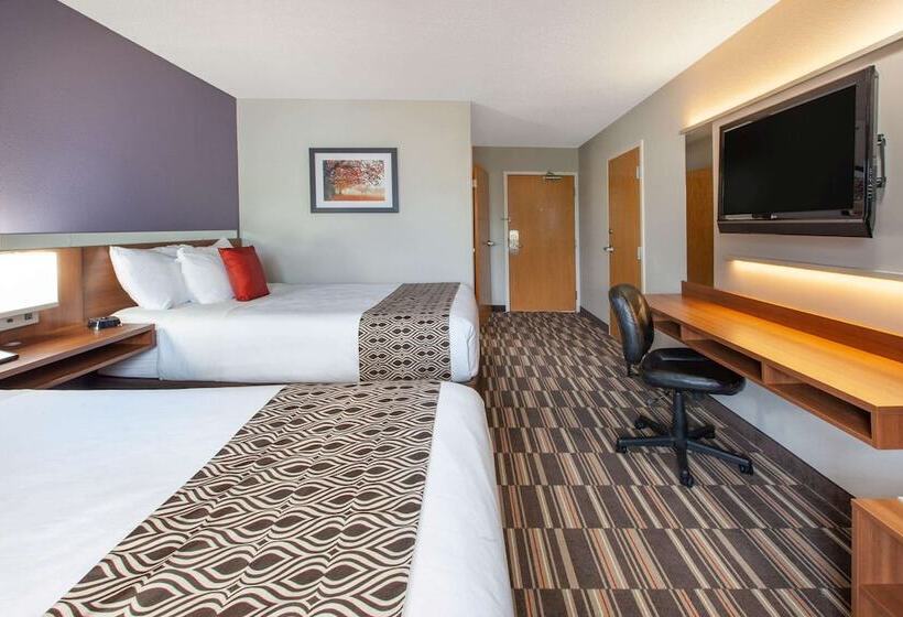 Microtel Inn & Suites By Wyndham Pittsburgh Airport