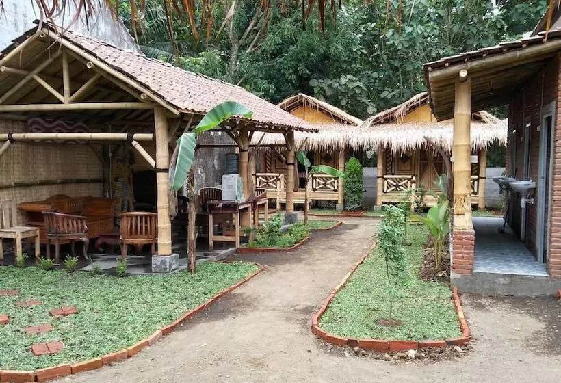Bed and Breakfast Javana Homestay