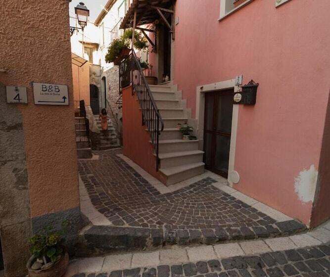 مبيت وإفطار La Casa Di Duilia