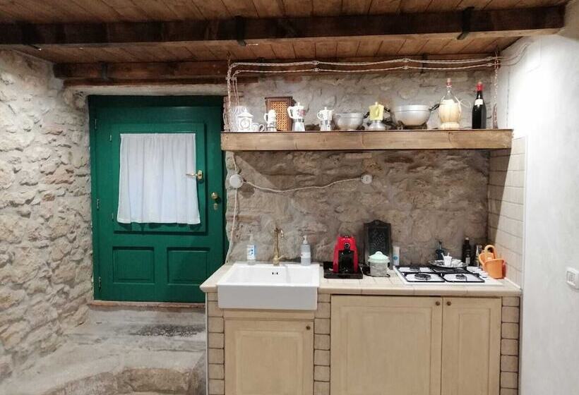 مبيت وإفطار La Casa Di Duilia