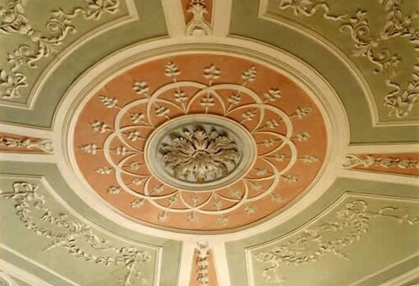 تختخواب و صبحانه Palazzo Tucci Residenza D'epoca