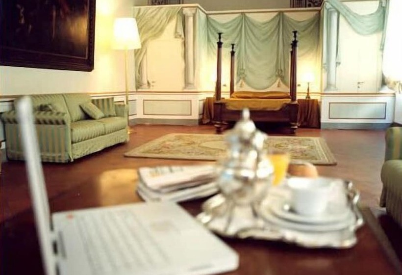 تختخواب و صبحانه Palazzo Tucci Residenza D'epoca