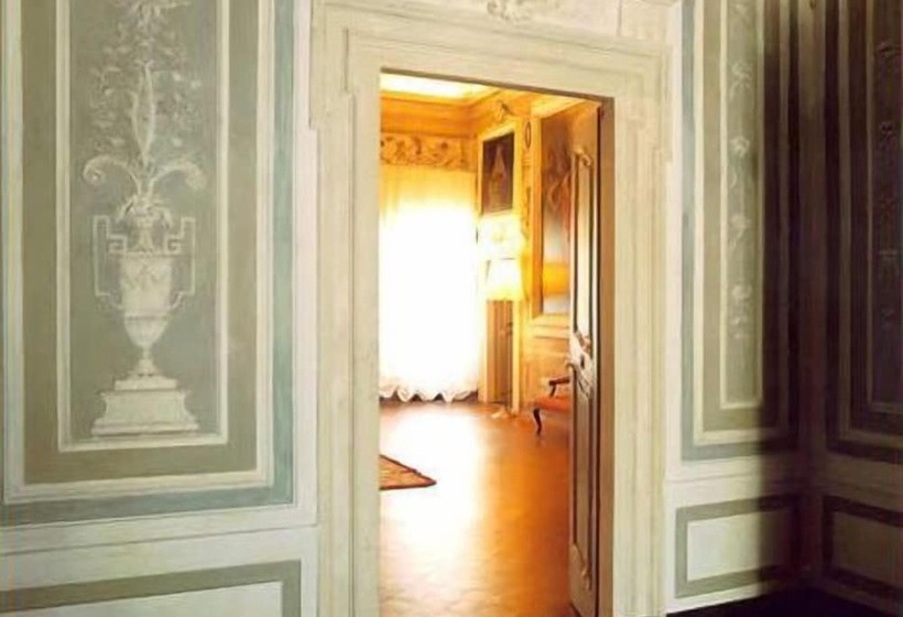 تختخواب و صبحانه Palazzo Tucci Residenza D'epoca